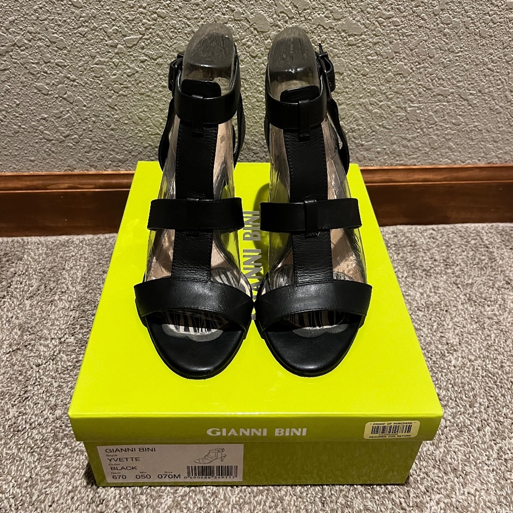 Gianni Bini Yvette Black Heel Sandals, size 7M